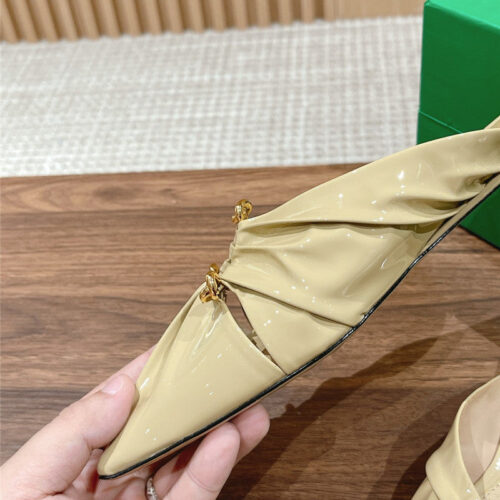 High Quality Luxury Bottega Veneta Bunnie Mules – Style 91654 product detail