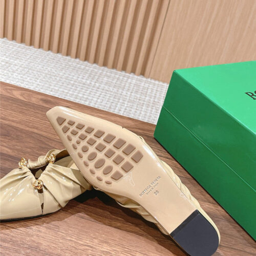 High Quality Luxury Bottega Veneta Bunnie Mules – Style 91654 product detail