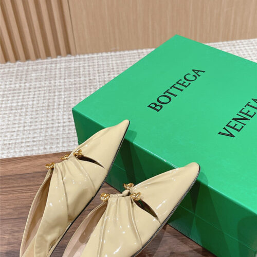 High Quality Luxury Bottega Veneta Bunnie Mules – Style 91654 product detail