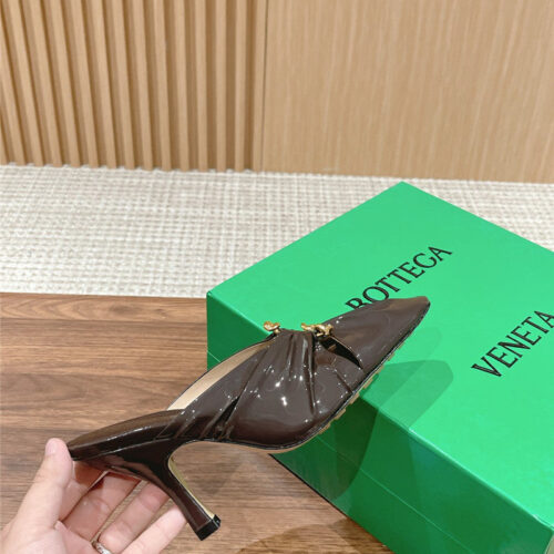 High Quality Luxury Bottega Veneta Bunnie Mules – Style 24422 product detail