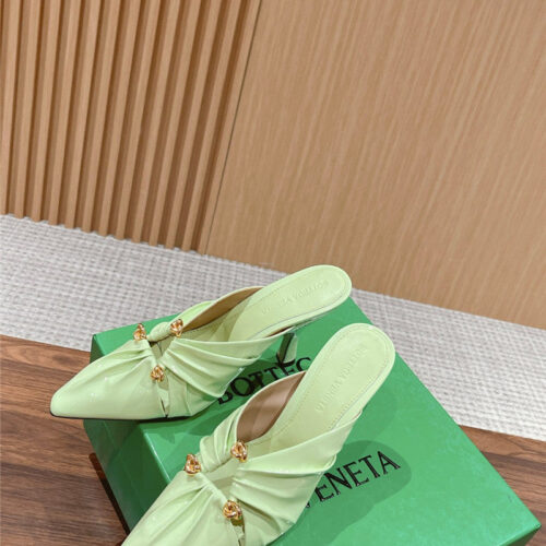 High Quality Luxury Bottega Veneta Bunnie Mules – Style 55494 product detail