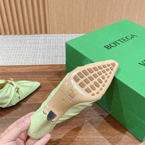 High Quality Luxury Bottega Veneta Bunnie Mules – Style 55494 product detail