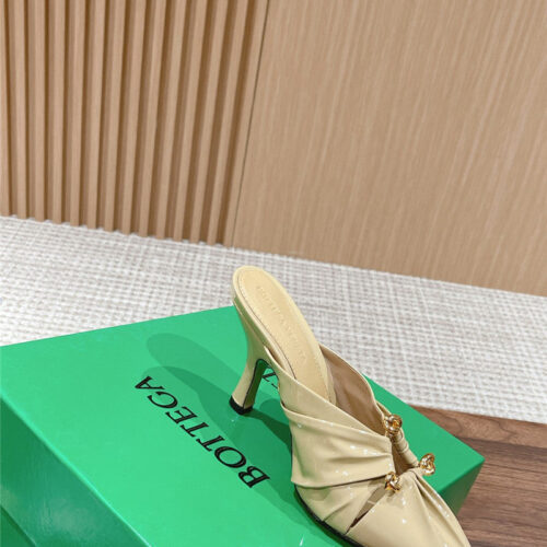 High Quality Luxury Bottega Veneta Bunnie Mules – Style 17638 product detail