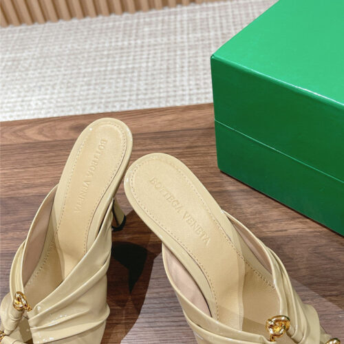 High Quality Luxury Bottega Veneta Bunnie Mules – Style 17638 product detail