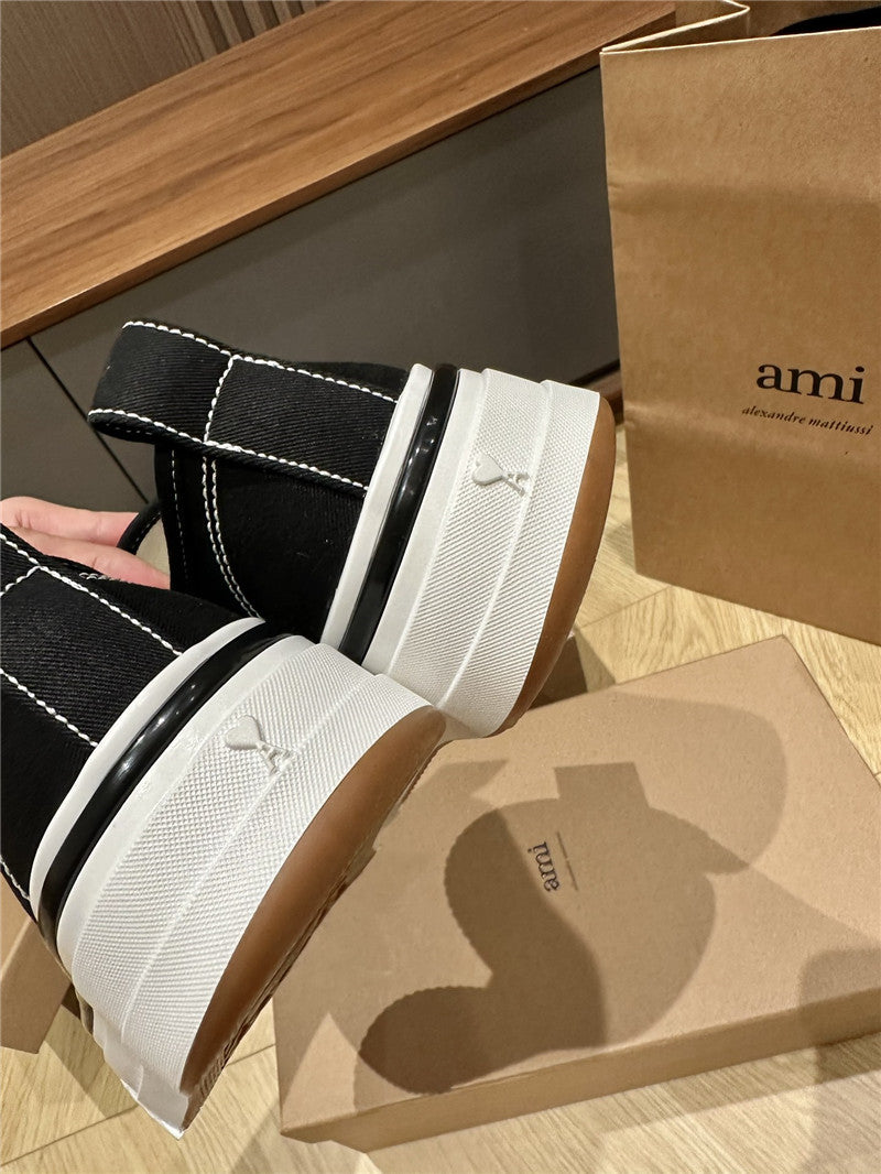 High Quality Luxury Amina Muaddi Denim Loafers product detail