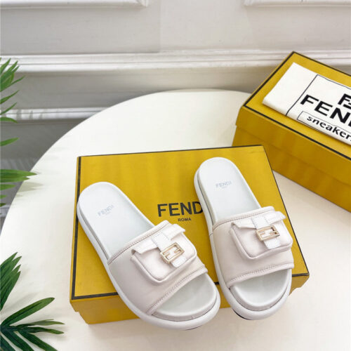 High Quality Luxury Fendi Pocket Casual Slippers – Style 53331