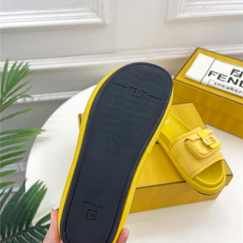 High Quality Luxury Fendi Pocket Casual Slippers – Style 44851 product detail
