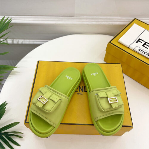 High Quality Luxury Fendi Pocket Casual Slippers product detail