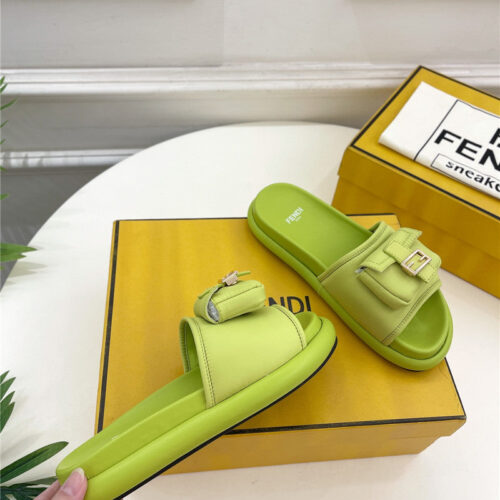 High Quality Luxury Fendi Pocket Casual Slippers product detail