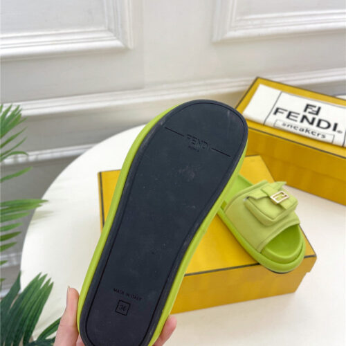 High Quality Luxury Fendi Pocket Casual Slippers product detail