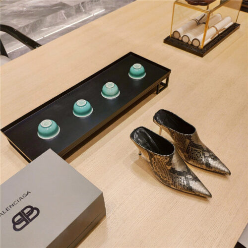 High Quality Luxury Balenciaga Deep Toe Slippers product detail