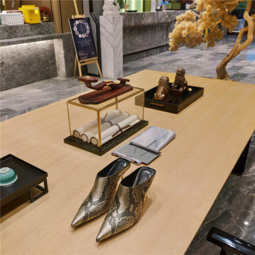 High Quality Luxury Balenciaga Deep Toe Slippers product detail