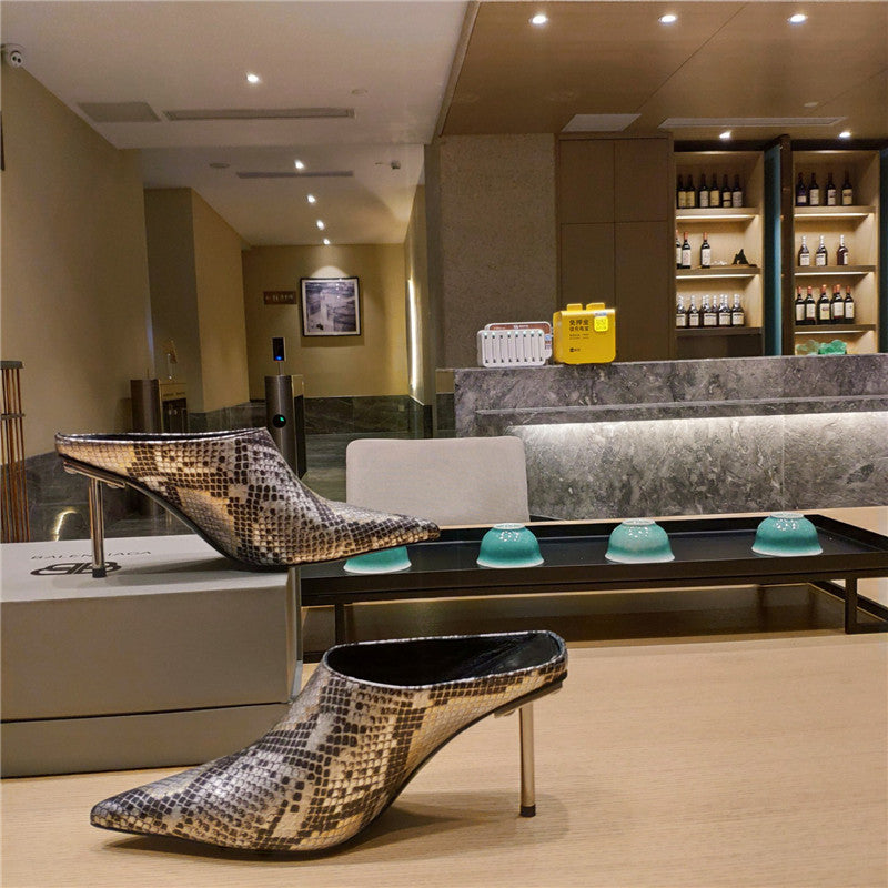 High Quality Luxury Balenciaga Deep Toe Slippers – Style 90371 product detail