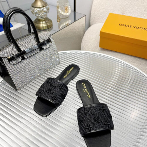 High Quality Luxury Louis Vuitton Catwalk Flat Slippers – Style 17059 product detail