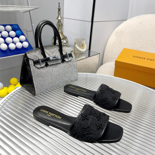 High Quality Luxury Louis Vuitton Catwalk Flat Slippers – Style 17059 product detail