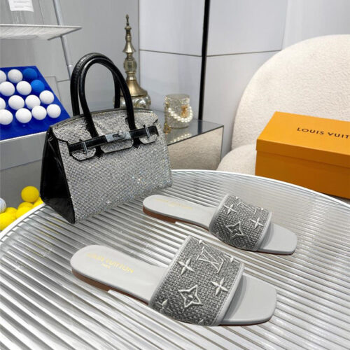 High Quality Luxury Louis Vuitton Catwalk Flat Slippers – Style 74115 product detail