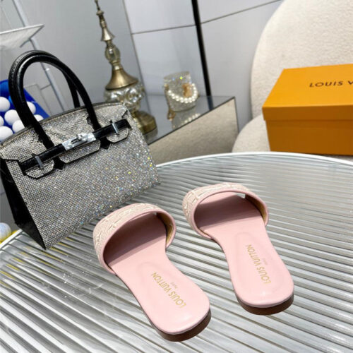 High Quality Luxury Louis Vuitton Catwalk Flat Slippers – Style 62243 product detail