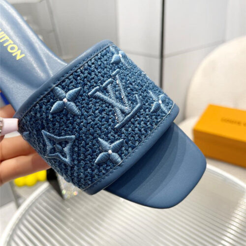 High Quality Luxury Louis Vuitton Catwalk Flat Slippers – Style 52067 product detail