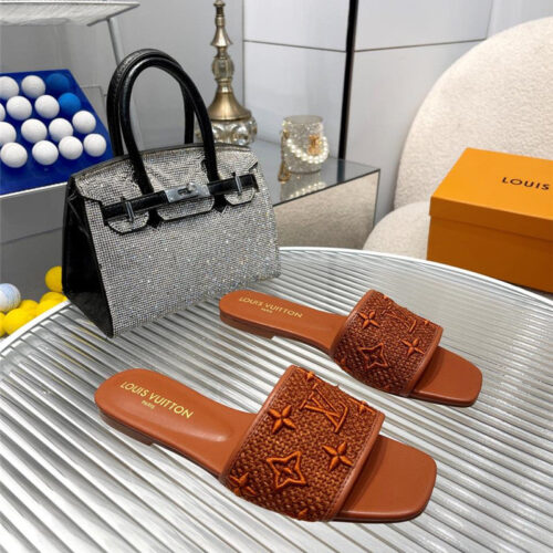 High Quality Luxury Louis Vuitton Catwalk Flat Slippers – Style 45283 product detail