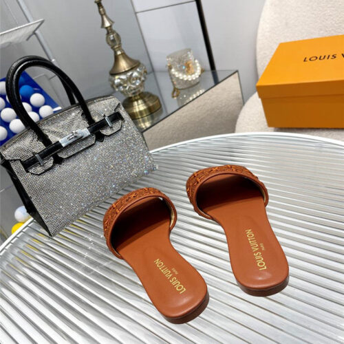 High Quality Luxury Louis Vuitton Catwalk Flat Slippers – Style 45283 product detail