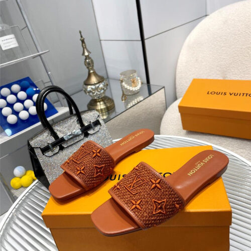 High Quality Luxury Louis Vuitton Catwalk Flat Slippers – Style 45283 product detail