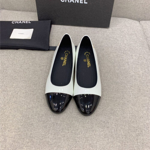 High Quality Luxury Chanel New Flat Shoes alternate view