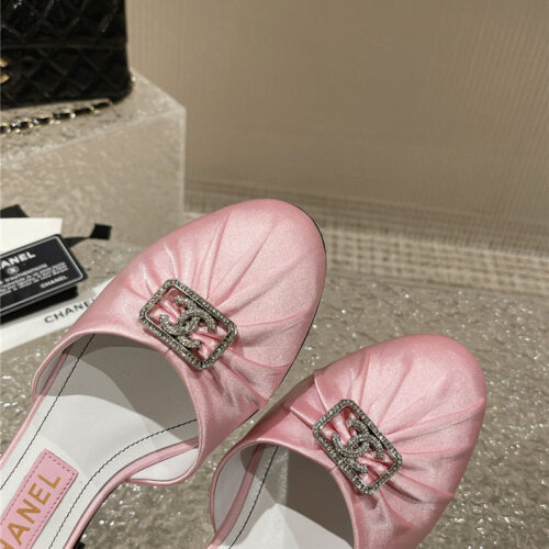 High Quality Luxury Chanel Explosion Diamond Buckle Hollow Sandals – Style 23046 product detail