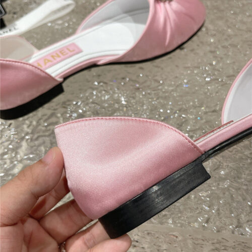 High Quality Luxury Chanel Explosion Diamond Buckle Hollow Sandals – Style 23046 product detail