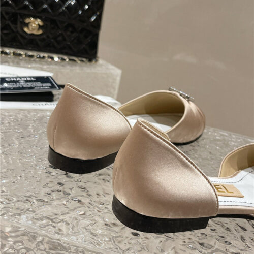 High Quality Luxury Chanel Explosion Diamond Buckle Hollow Sandals product detail