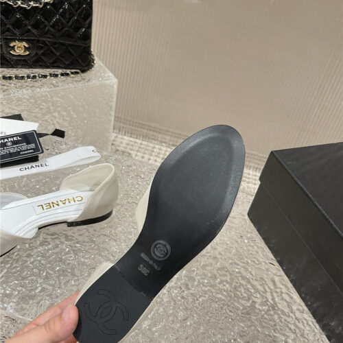High Quality Luxury Chanel Explosion Diamond Buckle Hollow Sandals – Style 17958 product detail