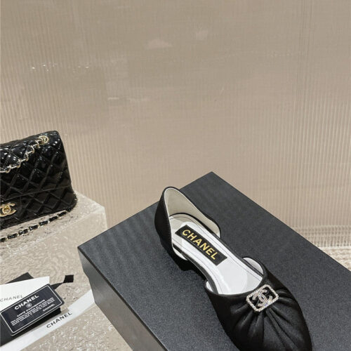 High Quality Luxury Chanel Explosion Diamond Buckle Hollow Sandals – Style 16262 product detail