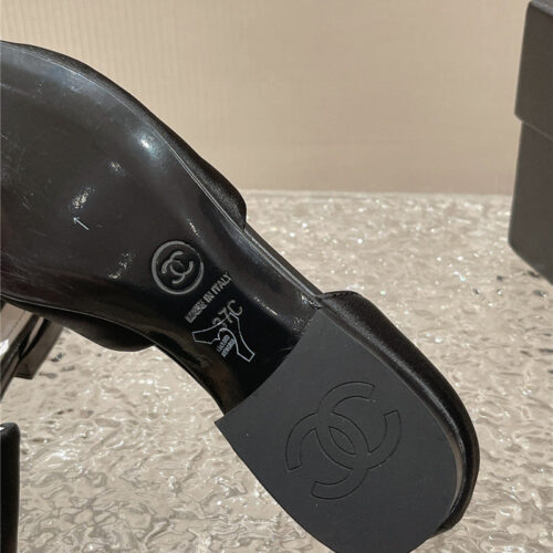 High Quality Luxury Chanel Explosion Diamond Buckle Hollow Sandals – Style 16262 product detail