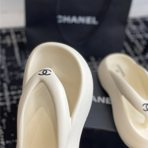 High Quality Luxury Chanel Explosive Style Muffin Sandals And Slippers – Style 60294 product detail