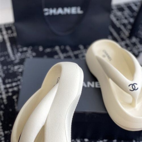 High Quality Luxury Chanel Explosive Style Muffin Sandals And Slippers – Style 60294 product detail