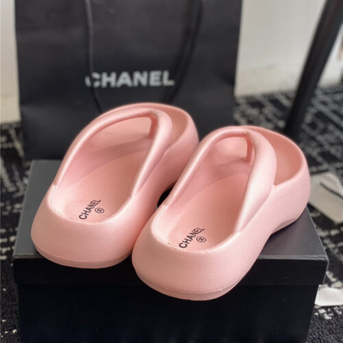 High Quality Luxury Chanel Explosive Style Muffin Sandals And Slippers – Style 91366 product detail