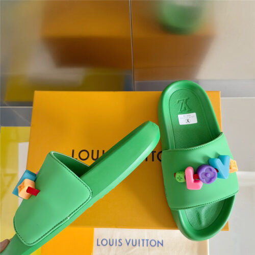 High Quality Luxury Louis Vuitton Monogram Diy Decorative Slippers alternate view
