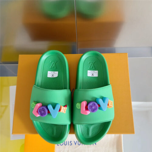 High Quality Luxury Louis Vuitton Monogram Diy Decorative Slippers product detail