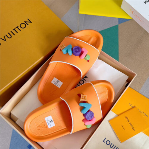 High Quality Luxury Louis Vuitton Monogram Diy Decorative Slippers – Style 43747 product detail