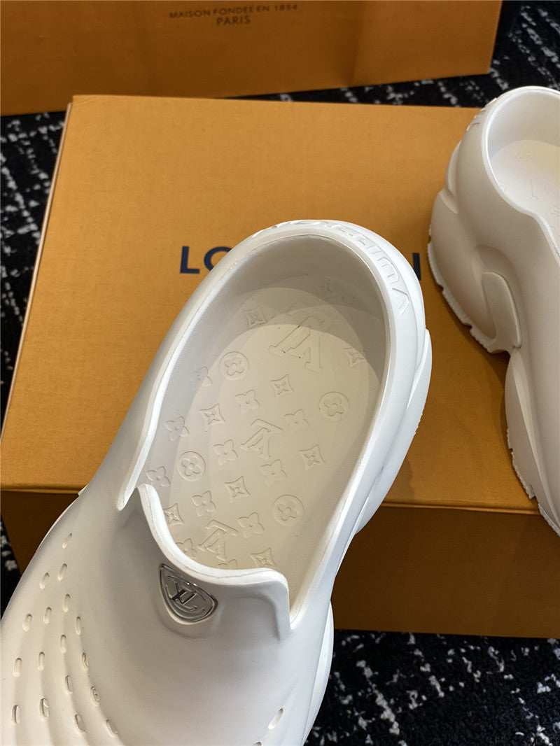 High Quality Luxury Louis Vuitton New Shark Slippers product detail