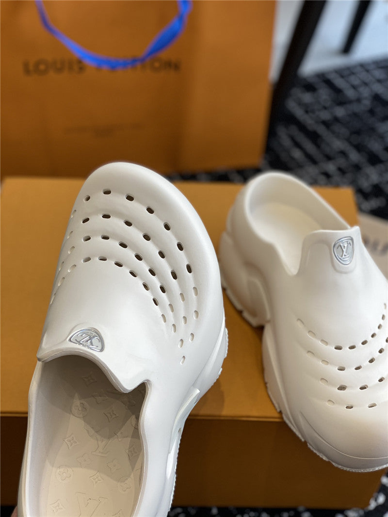 High Quality Luxury Louis Vuitton New Shark Slippers product detail