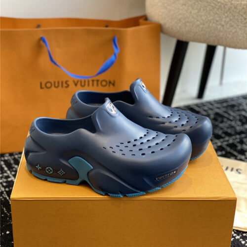 High Quality Luxury Louis Vuitton New Shark Slippers – Style 29571