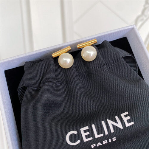 High Quality Luxury Celine Pearl Stud Earrings alternate view