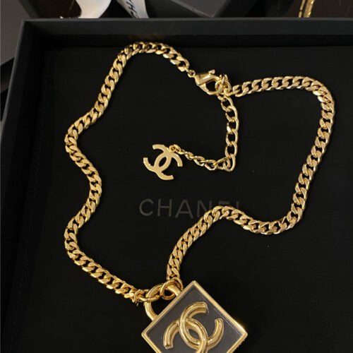 High Quality Luxury Chanel Classic Full Logo Border Necklace
