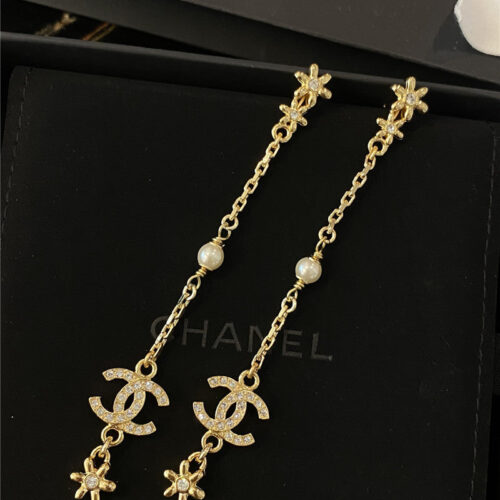 High Quality Luxury Chanel Golden Daisy Flower Full Diamond Long Earrings product detail