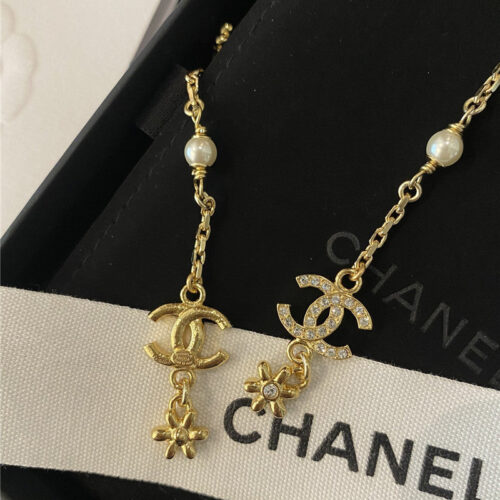 High Quality Luxury Chanel Golden Daisy Flower Full Diamond Long Earrings product detail