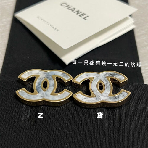 High Quality Luxury Chanel Classic Double C Earrings product detail