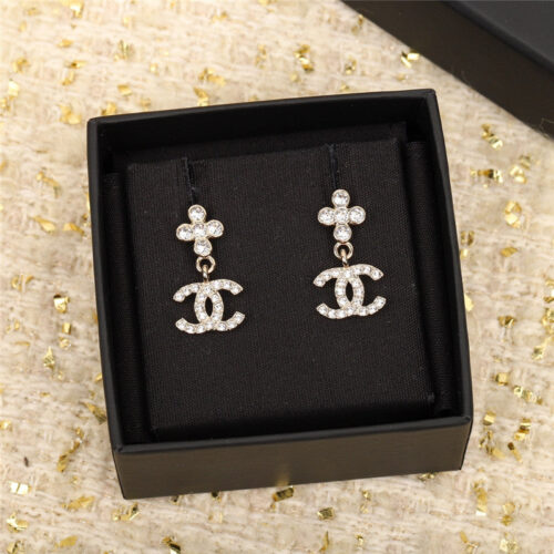 High Quality Luxury Chanel Handmade Four-Leaf Clover Earrings