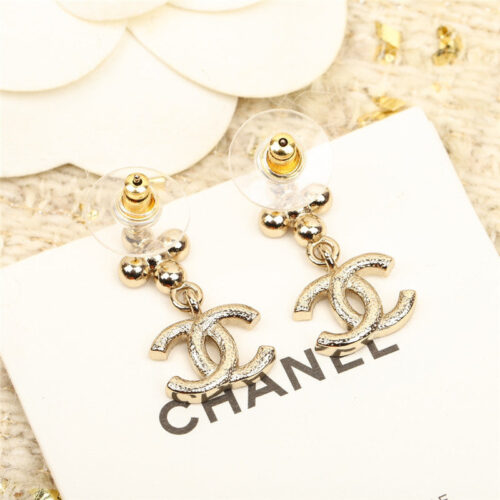 High Quality Luxury Chanel Handmade Four-Leaf Clover Earrings product detail