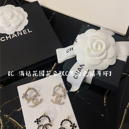 High Quality Luxury Chanel Swarovski Crystal Diamond Earrings product detail