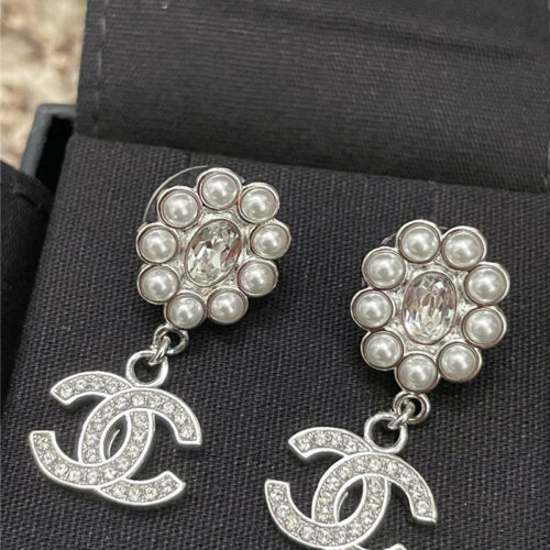 High Quality Luxury Chanel Handmade Workshop Earrings product detail